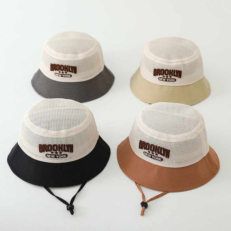 Met letters geborduurde babyzo - Baby Products For Summer recensie en prijs