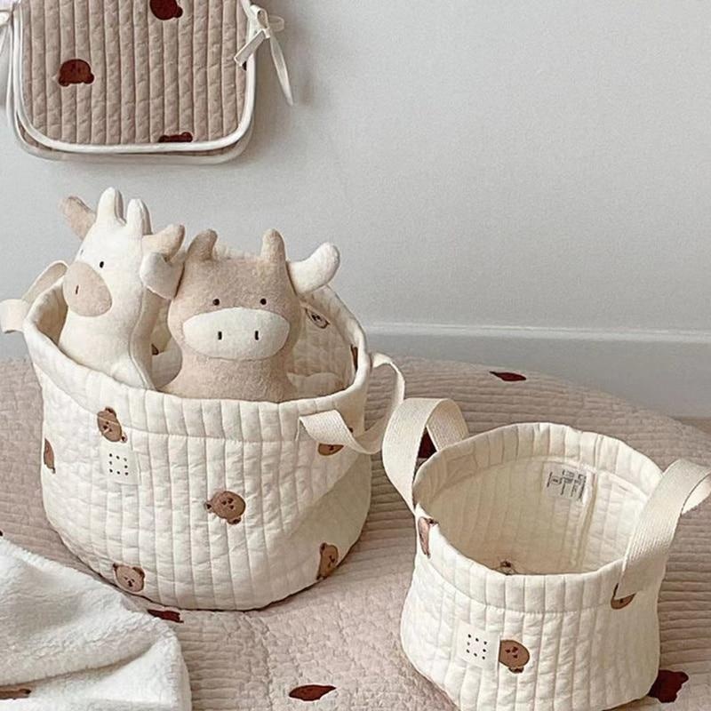 Schattige beer borduurwerk lui - Baby Products Basket recensie en prijs